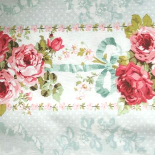 Traditional roses cotton